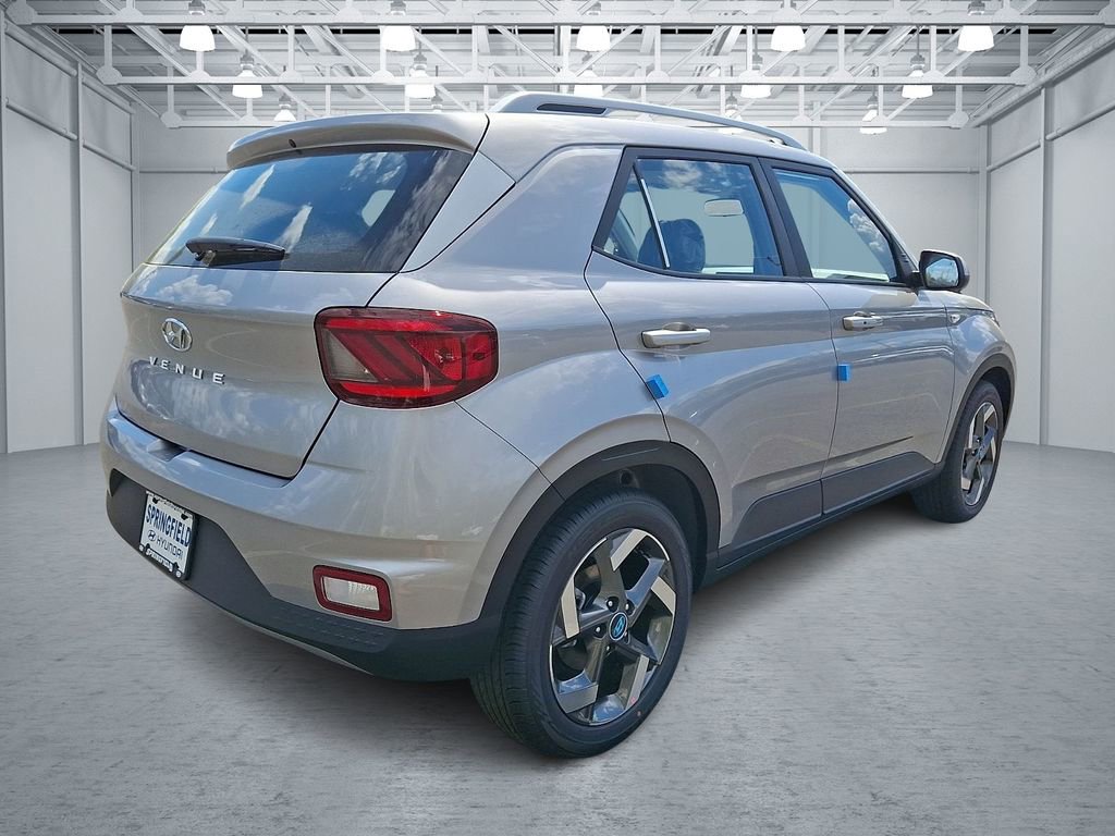 New 2026 Hyundai Venue SEL FWD image 3
