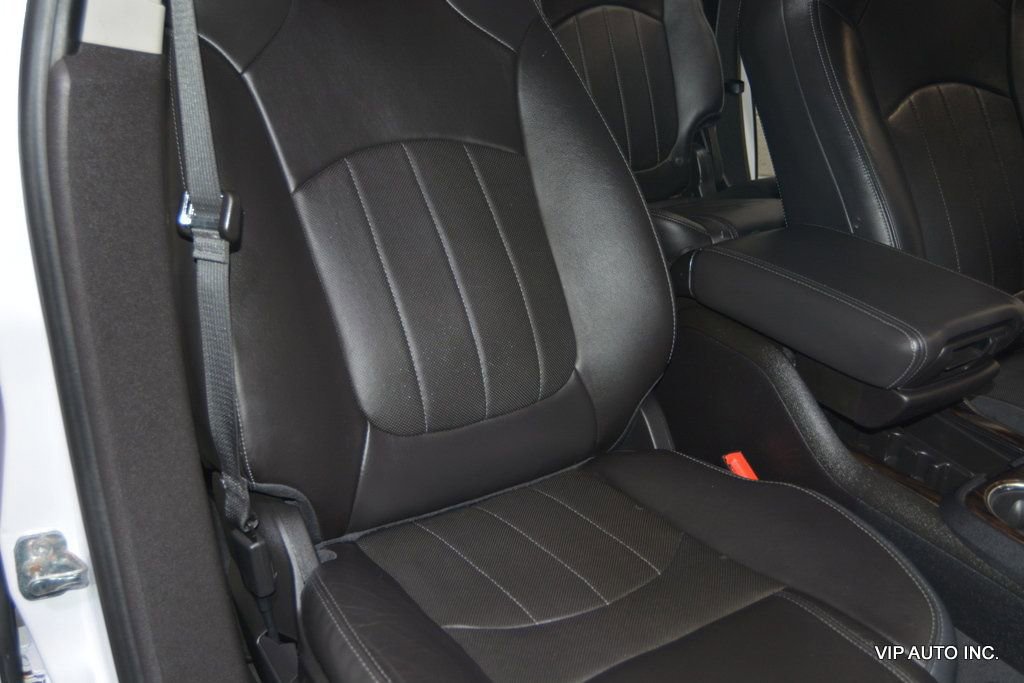Used 2016 GMC Acadia Denali AWD/4WD image 16