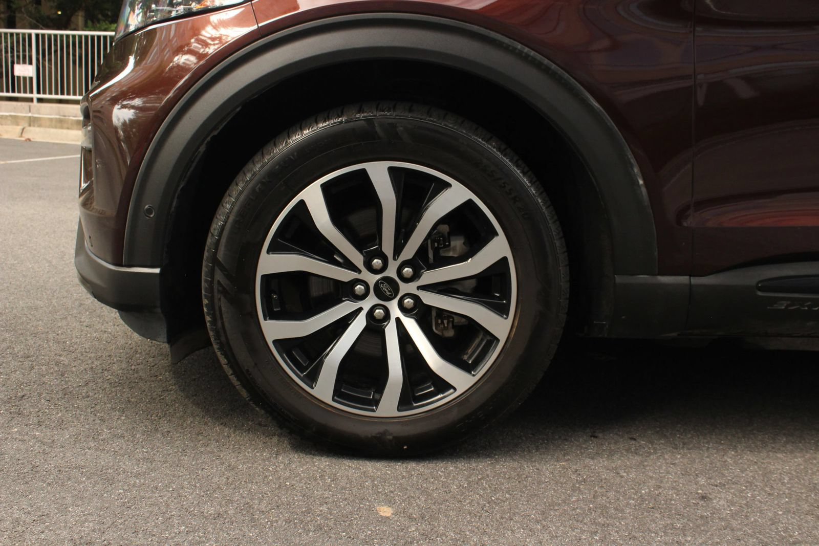 Used 2020 Ford Explorer ST w/ Premium Technology Package AWD/4WD image 11