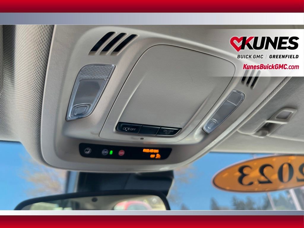 Used 2023 Buick Envision Preferred FWD image 32