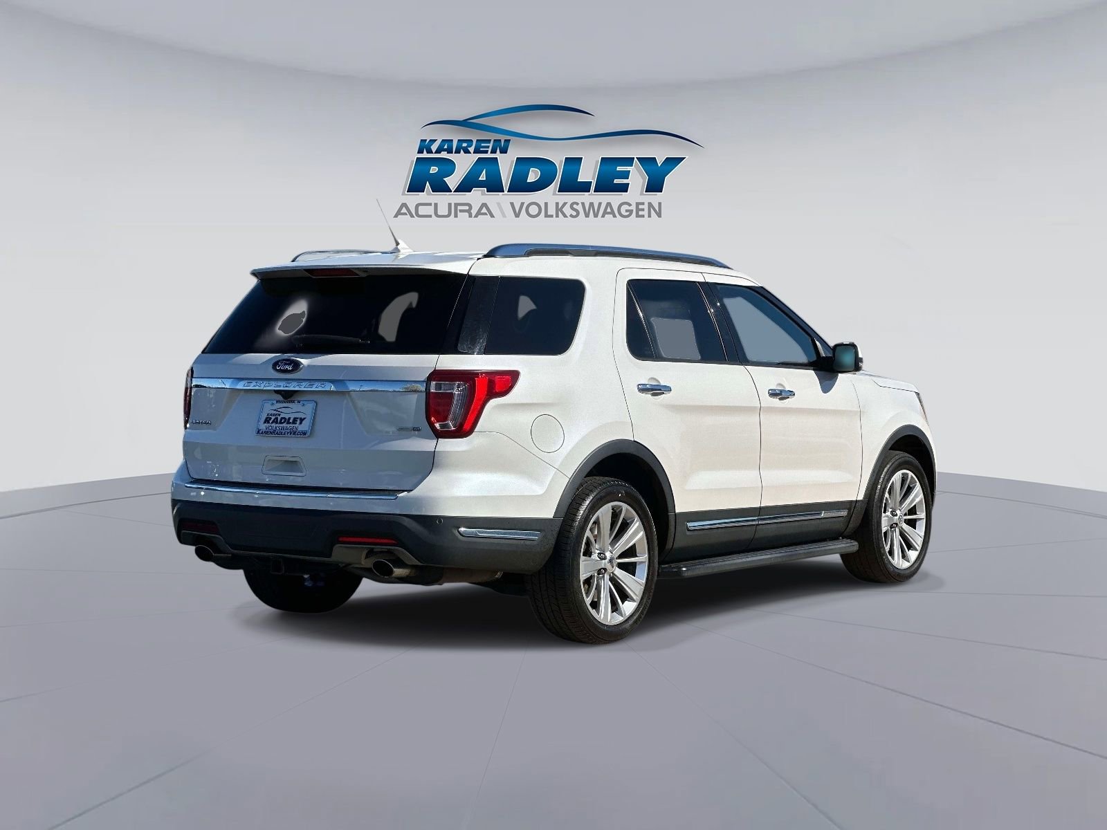Used 2019 Ford Explorer Limited AWD/4WD image 2