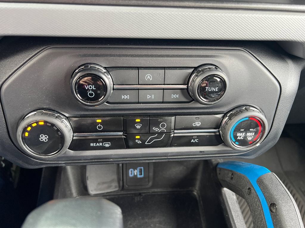 Used 2023 Ford Bronco Black Diamond image 19