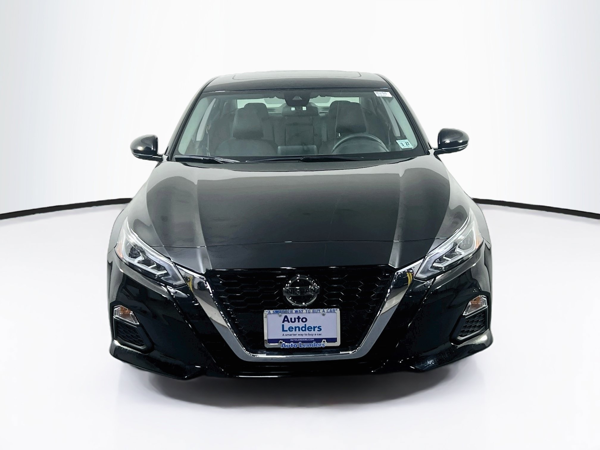 Used 2022 Nissan Altima 2.5 SV w/ SV Premium Package FWD image 2