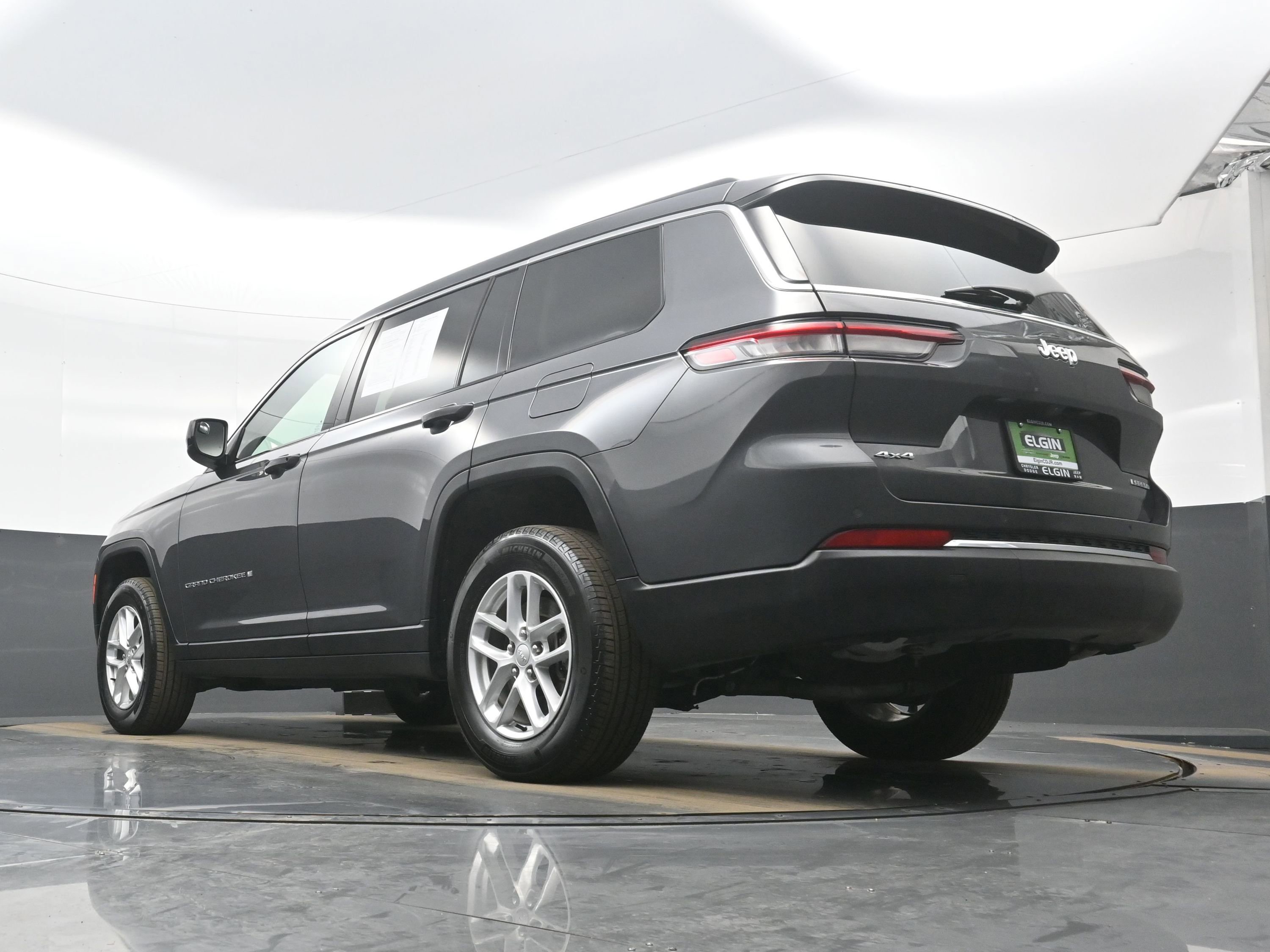 Used 2024 Jeep Grand Cherokee L Laredo w/ Luxury Tech Group I image 29