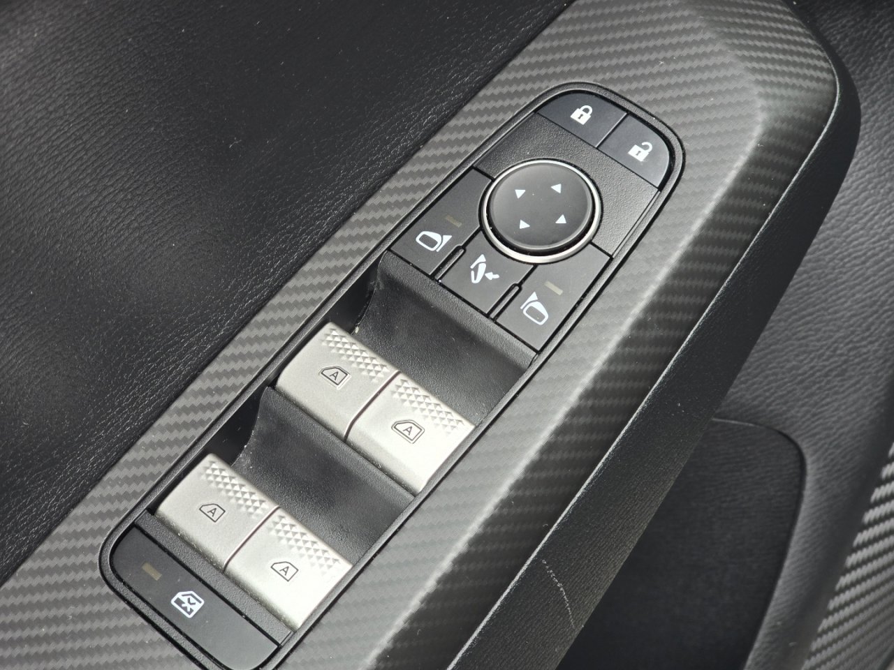 Used 2024 Mitsubishi Outlander SEL image 26