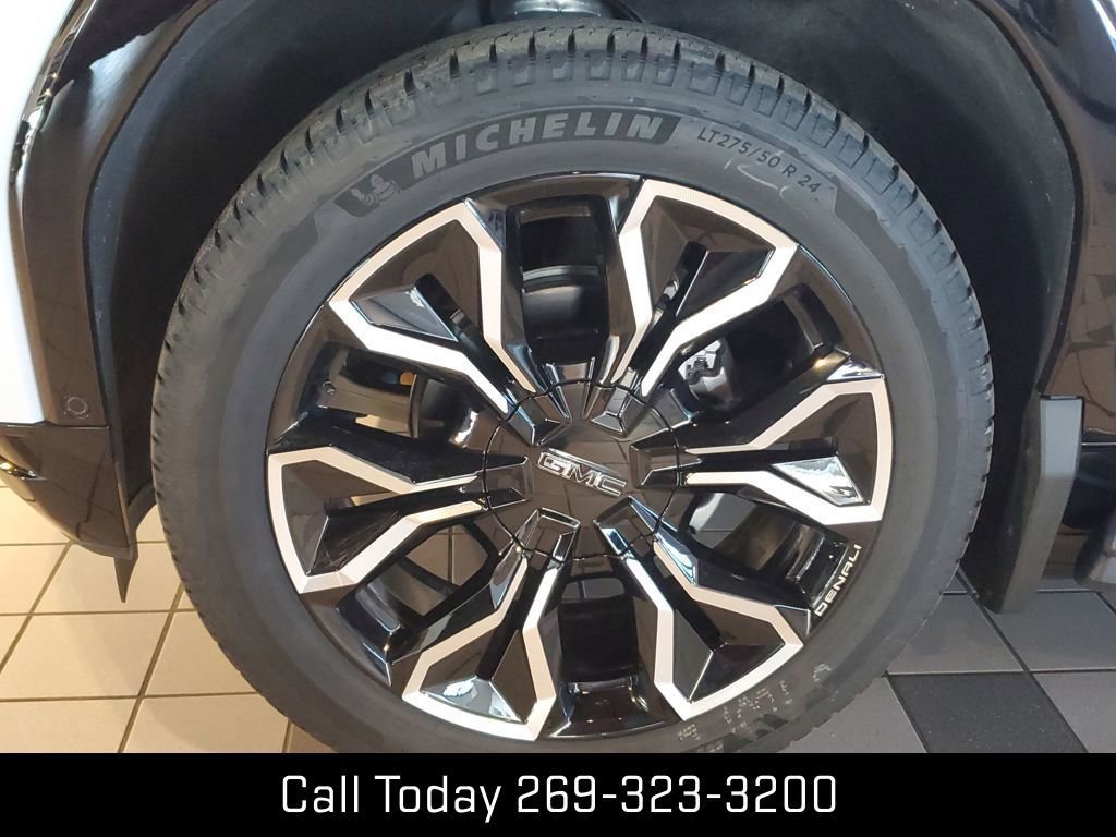 New 2025 GMC Sierra EV Denali image 28