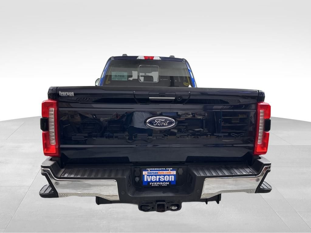 Used 2023 Ford F350 Lariat w/ Chrome Package image 5