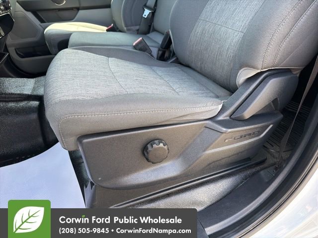 Used 2023 Ford F350 XL w/ Snow Plow/Camper Package AWD/4WD image 26