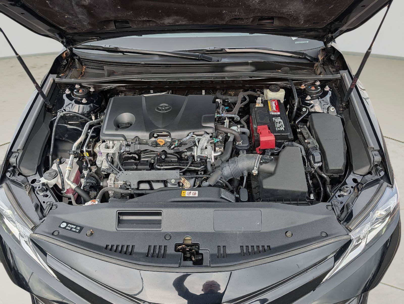 Used 2018 Toyota Camry LE FWD image 25