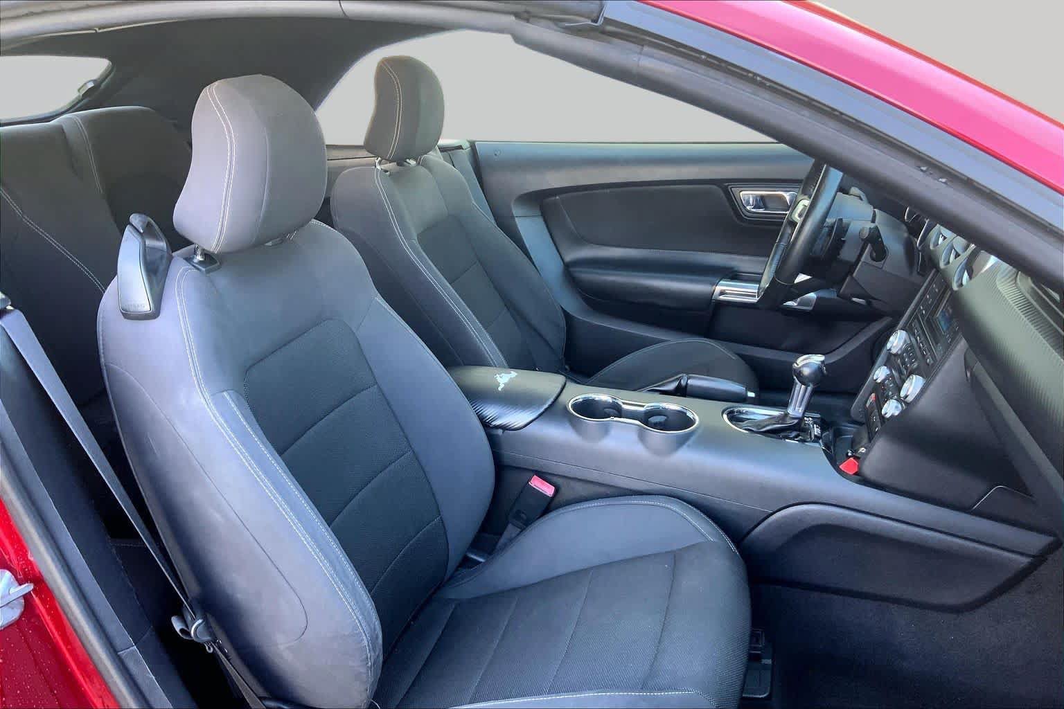 Used 2015 Ford Mustang Convertible w/ Equipment Group 051A RWD image 7