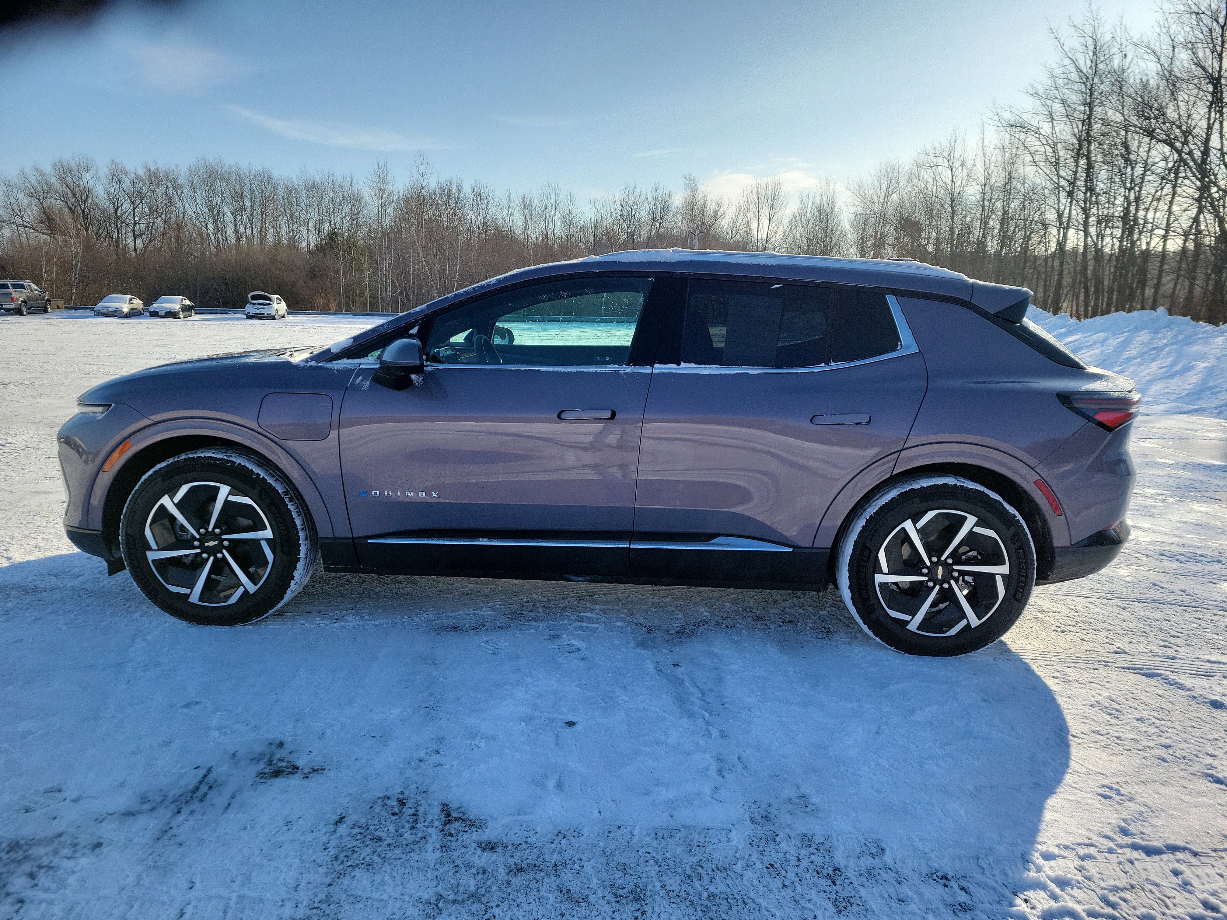 Used 2025 Chevrolet Equinox EV LT w/ Convenience Package image 8