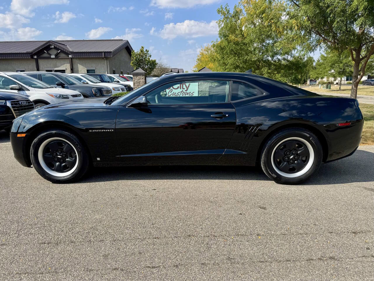 Used 2010 Chevrolet Camaro LS image 9