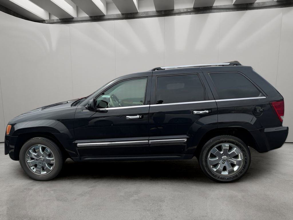 Used 2010 Jeep Grand Cherokee Limited w/ Trailer Tow Group IV AWD/4WD image 2
