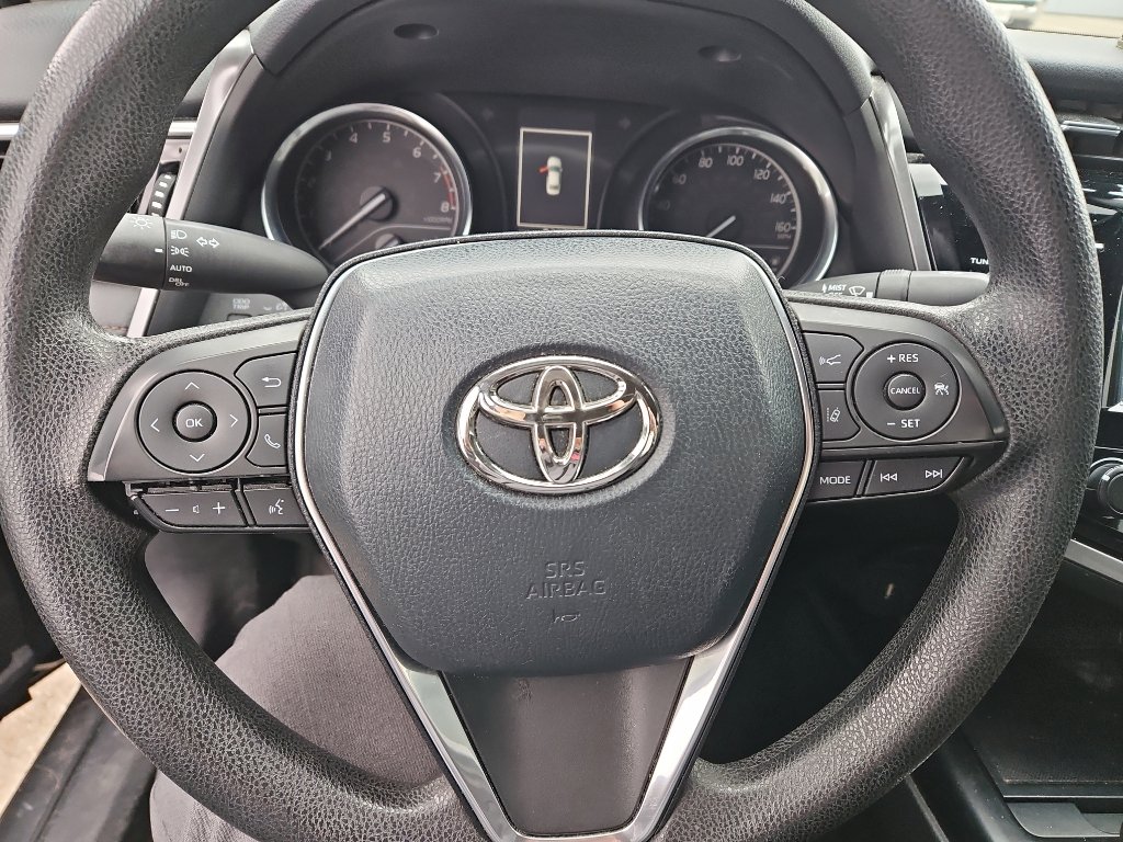 Used 2018 Toyota Camry LE w/ Moonroof Package FWD image 10