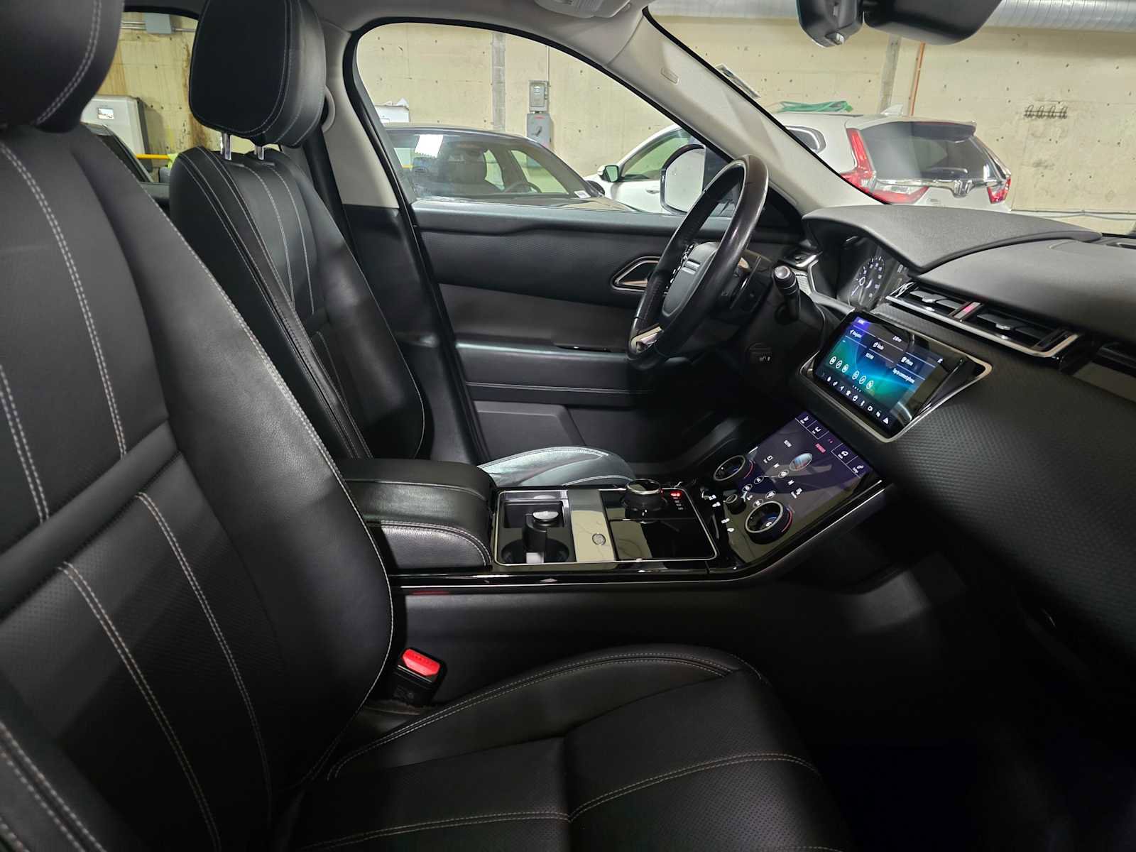 Used 2018 Land Rover Range Rover Velar S image 10