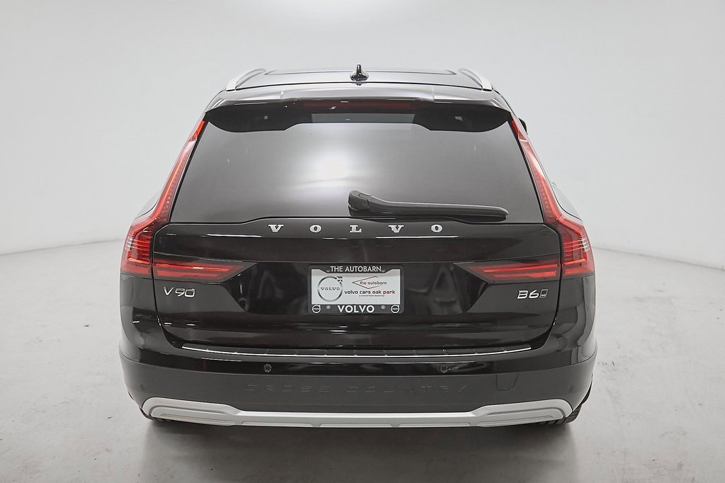 Certified 2024 Volvo V90 B6 Cross Country Ultimate image 8