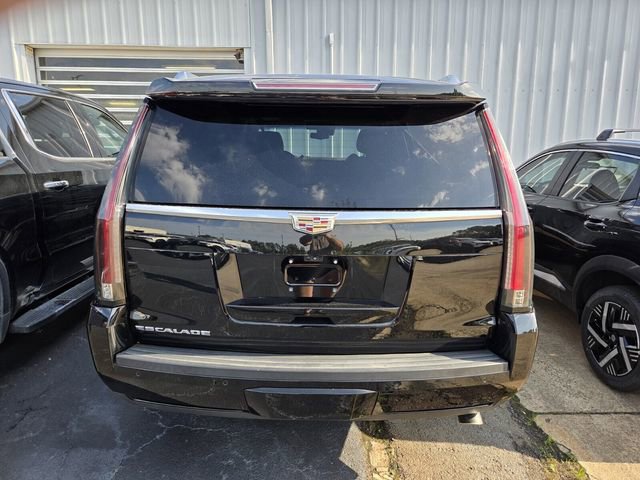 Used 2017 Cadillac Escalade Premium Luxury image 5