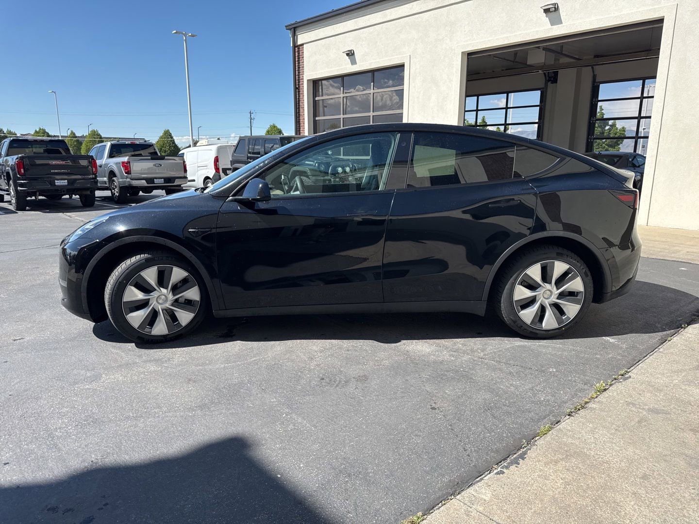 Used 2022 Tesla Model Y Long Range AWD/4WD image 4
