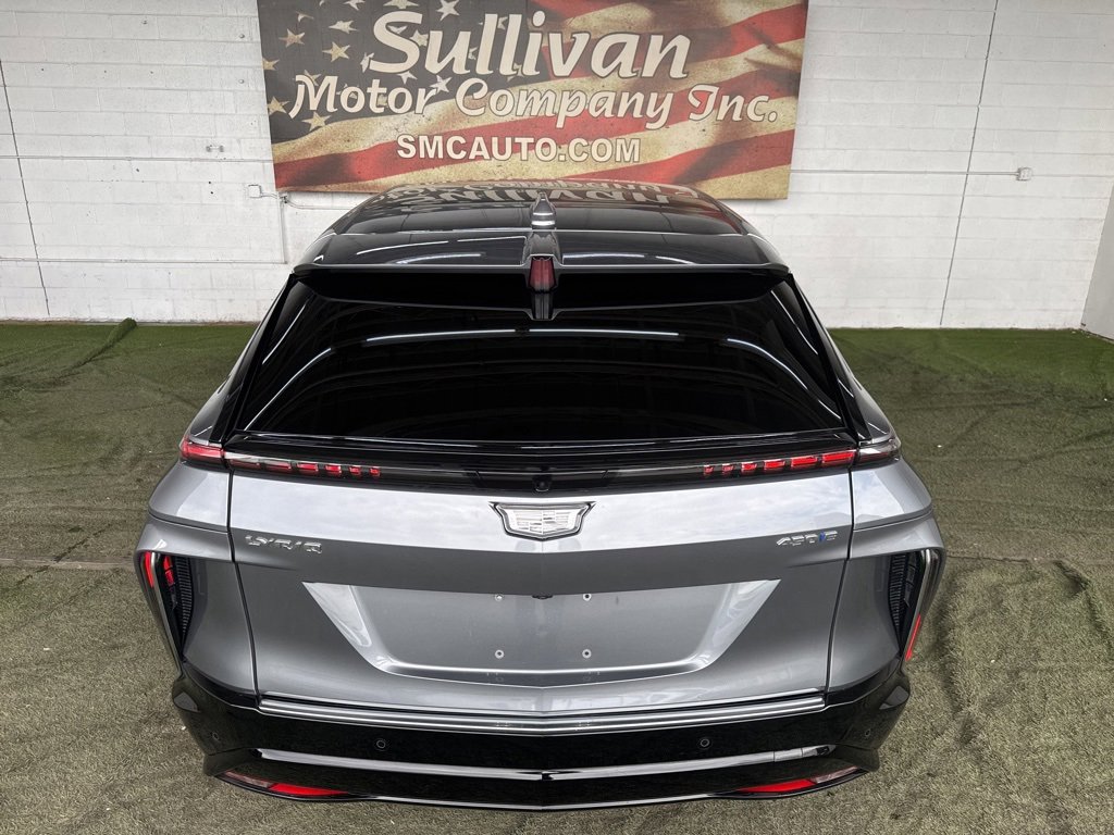 Used 2023 Cadillac Lyriq 2WD image 6