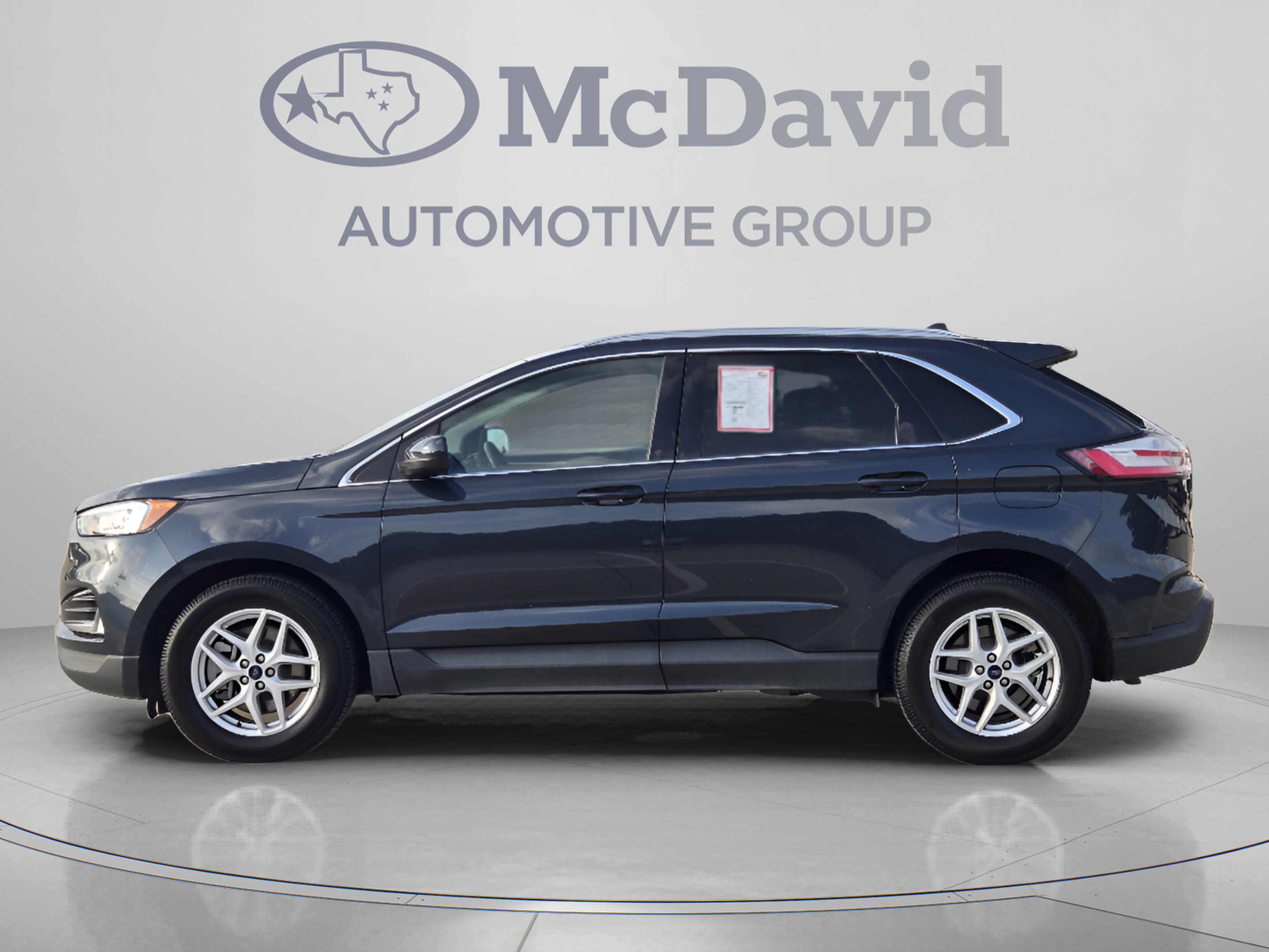 Used 2022 Ford Edge SEL w/ Convenience Package AWD/4WD image 2
