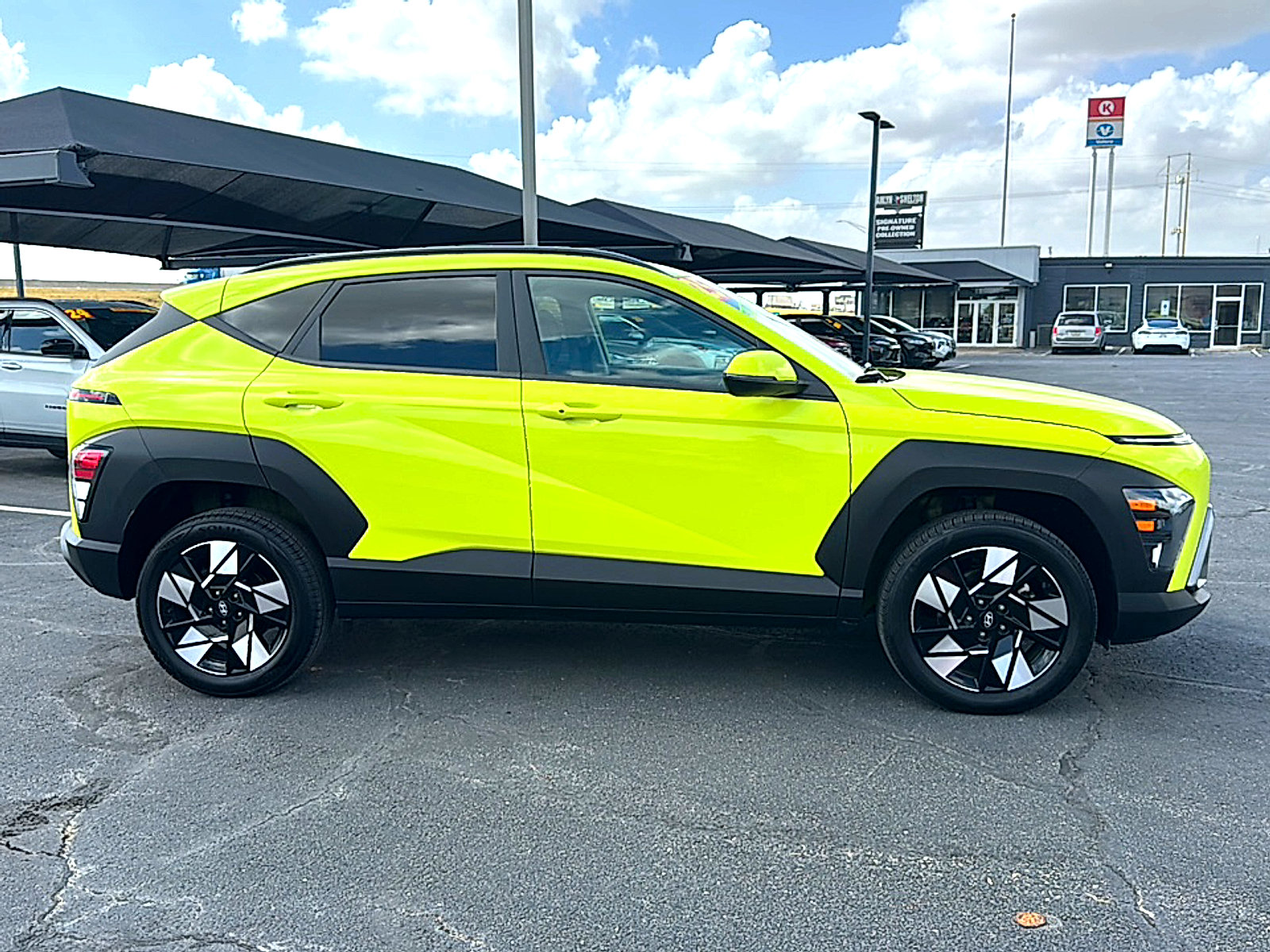 Used 2025 Hyundai Kona SEL AWD/4WD image 9