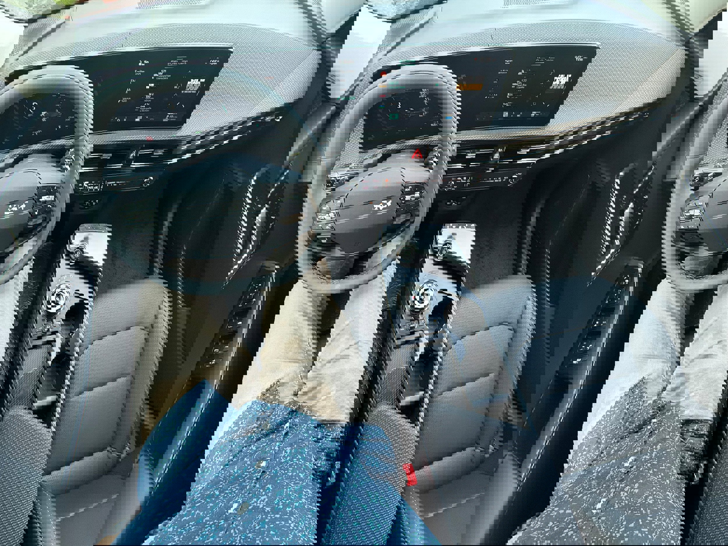 New 2025 Kia EV6 Wind image 16