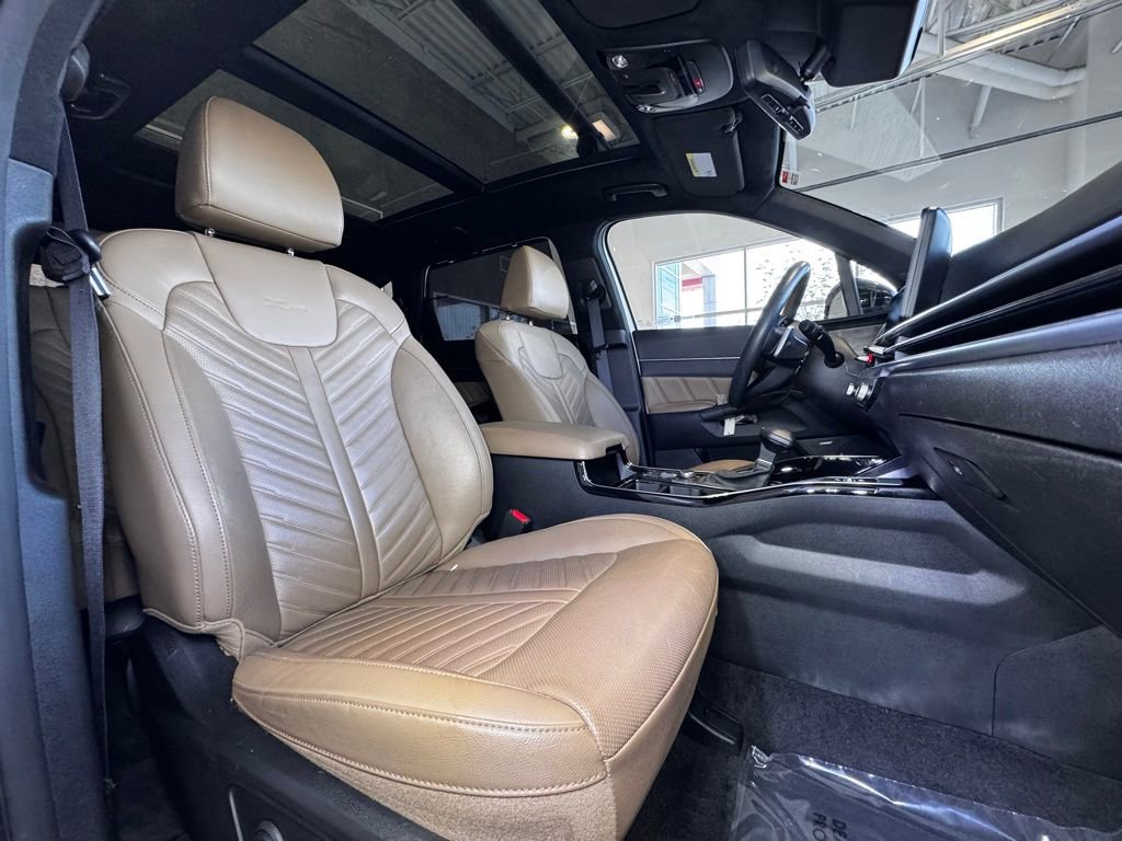 Used 2024 Kia Sorento SX Prestige w/ Olive Brown Leather Package AWD/4WD image 51