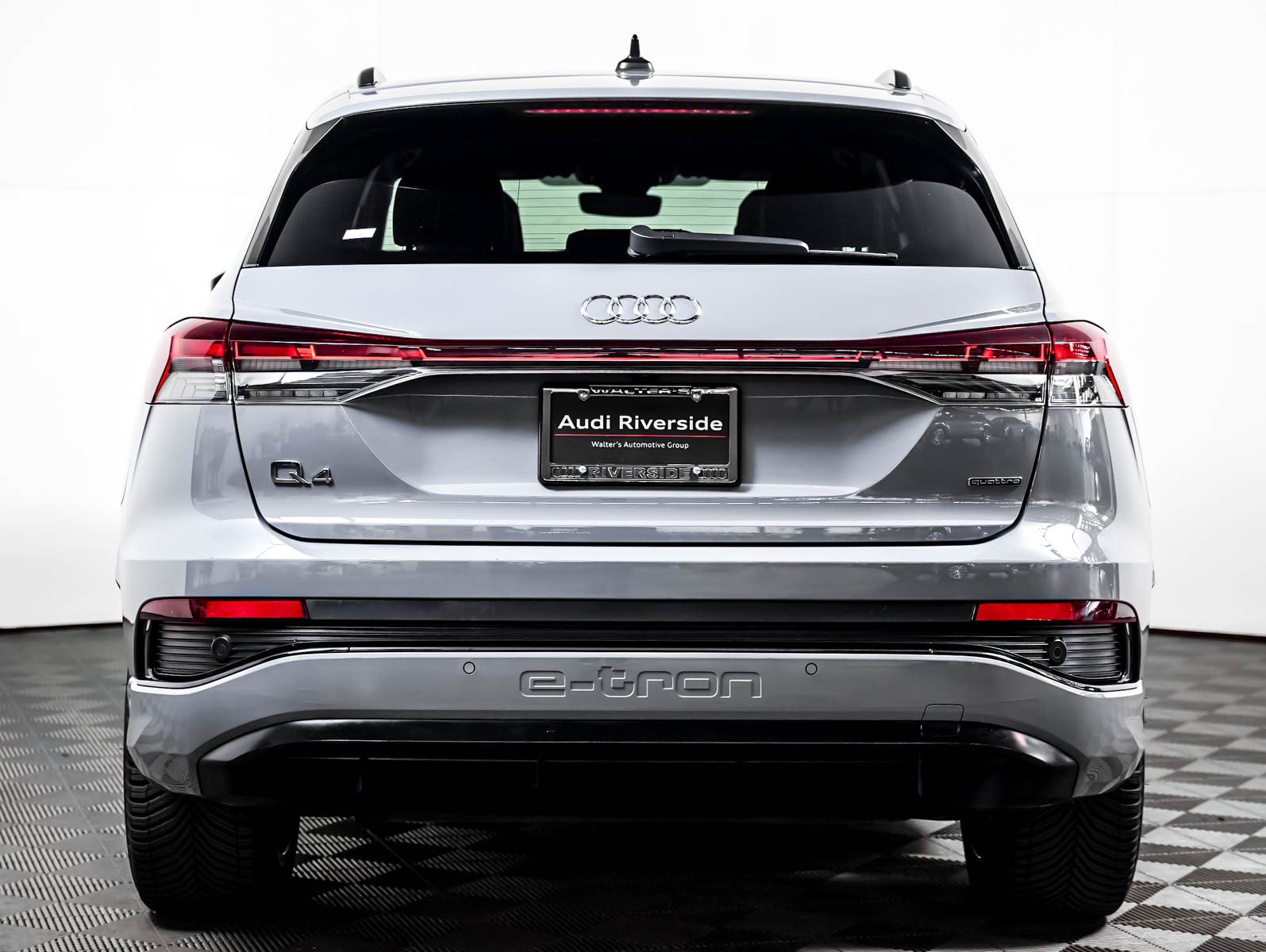 Used 2023 Audi Q4 e-tron Premium Plus w/ Premium Plus AWD/4WD image 10