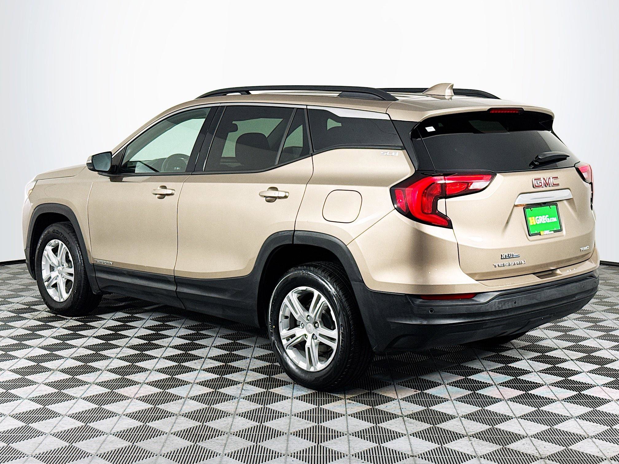 Used 2018 GMC Terrain SLE w/ Driver Convenience Package image 6