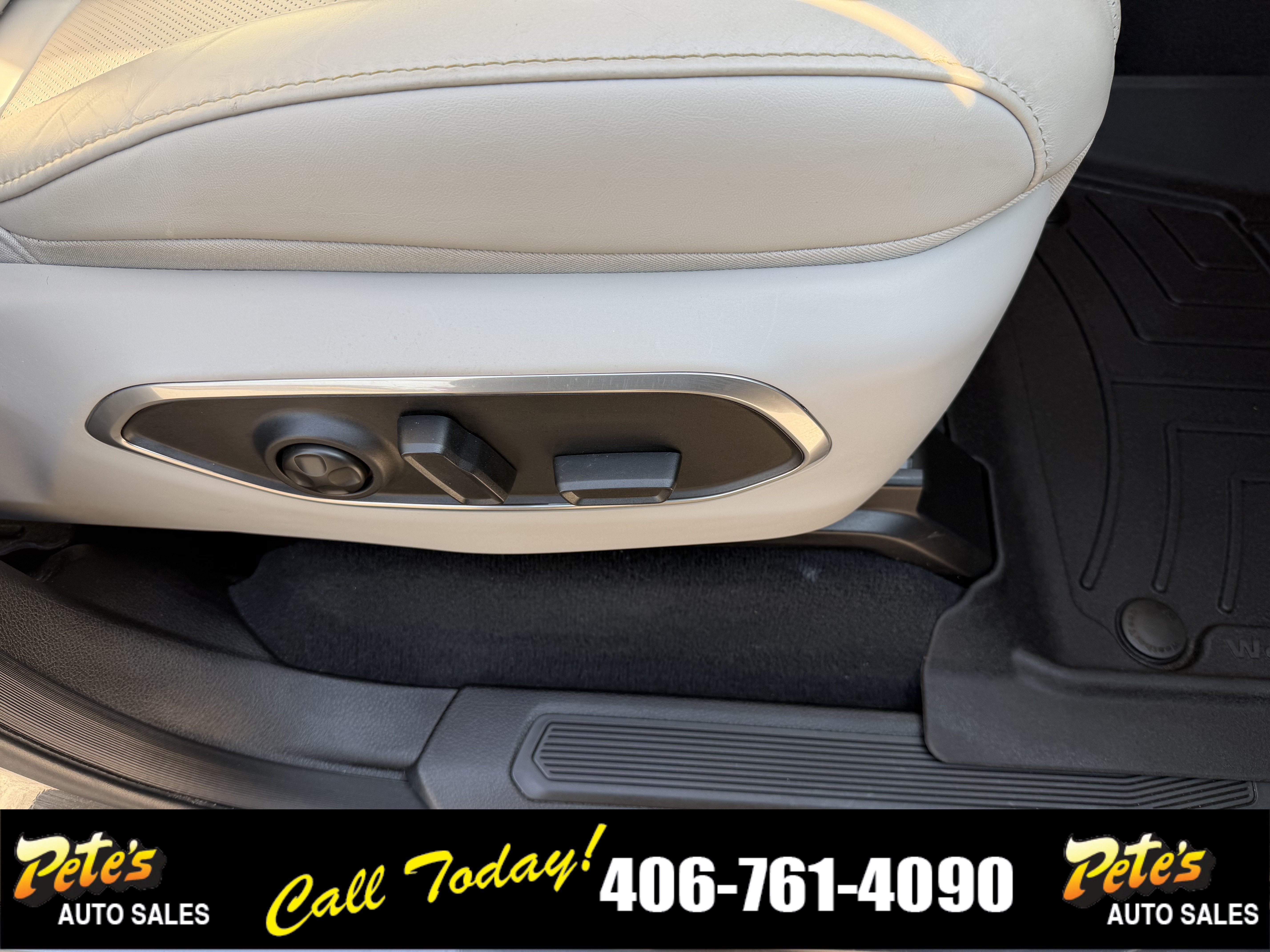 Used 2022 Jeep Wagoneer Series III w/ Flexible Seating Group AWD/4WD image 44