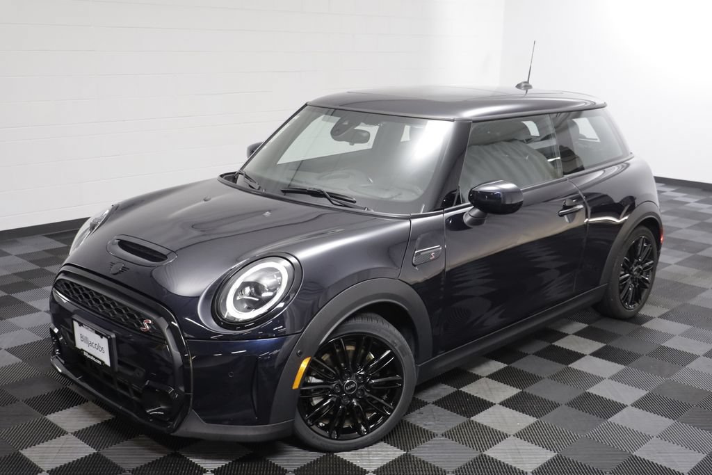 Used 2023 MINI Cooper S FWD image 2