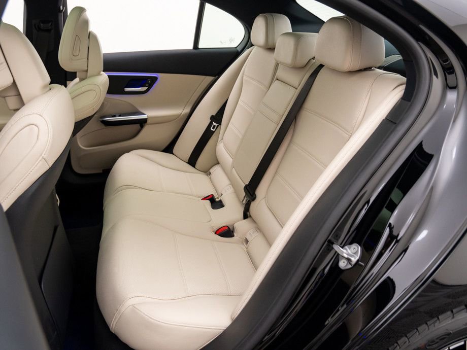 Used 2023 Mercedes-Benz C 300 4MATIC Sedan image 20