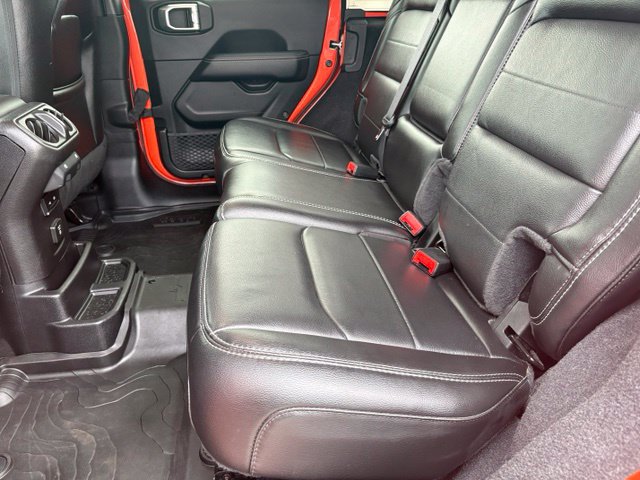Used 2020 Jeep Wrangler Unlimited Sahara w/ Uconnect 4C Nav & Sound Group AWD/4WD image 12