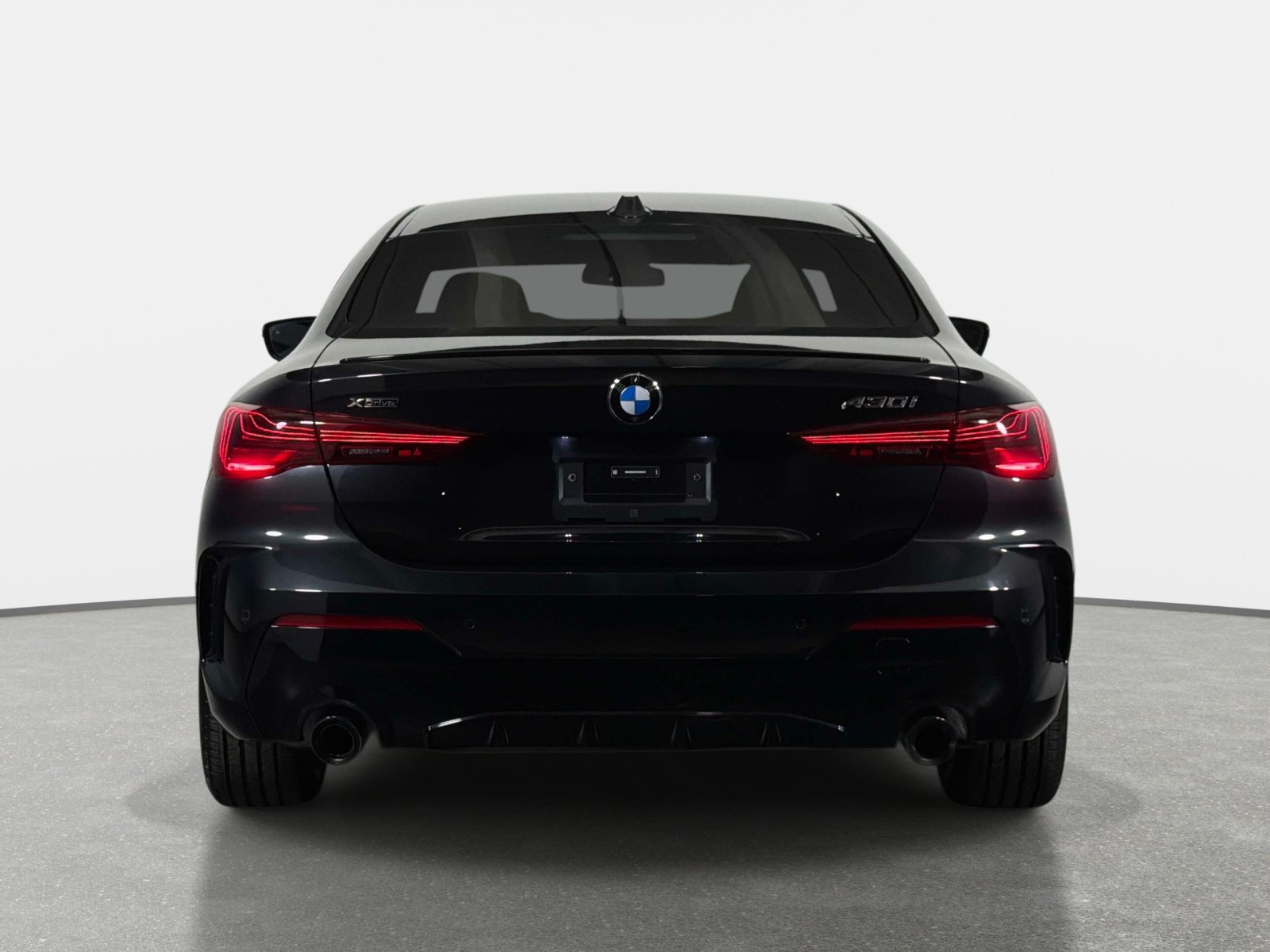 Used 2025 BMW 430i xDrive Coupe w/ M Sport Package AWD/4WD image 8