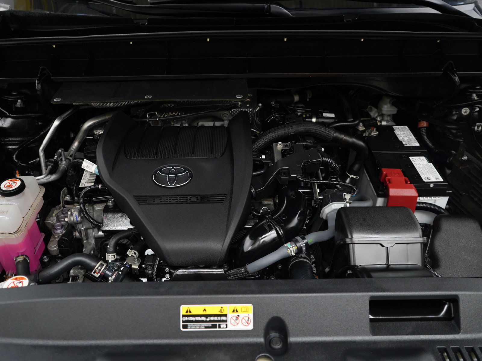 Used 2024 Toyota Highlander Limited AWD/4WD image 32
