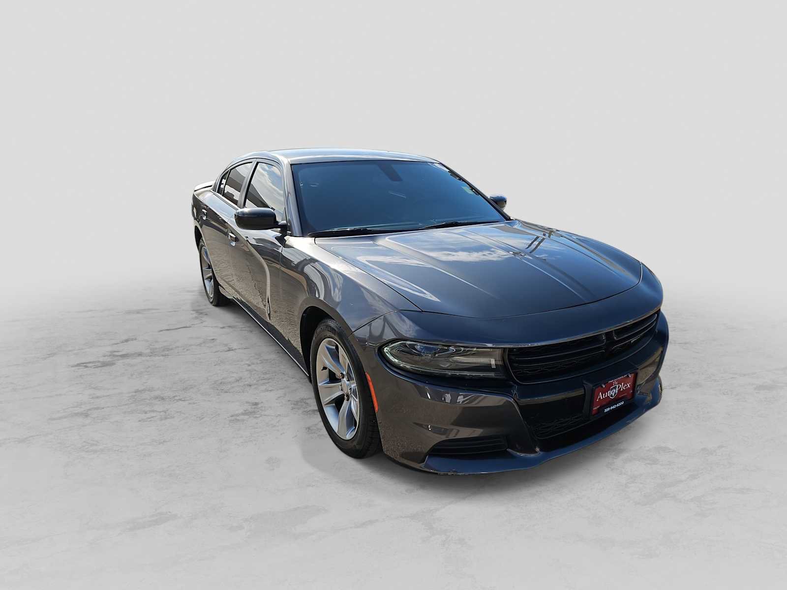 Used 2022 Dodge Charger SXT w/ Blacktop Package image 2
