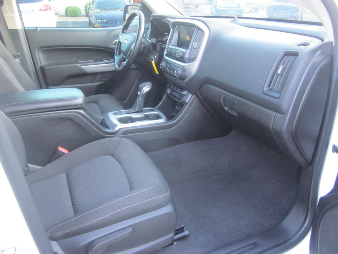 Used 2022 Chevrolet Colorado LT RWD image 15
