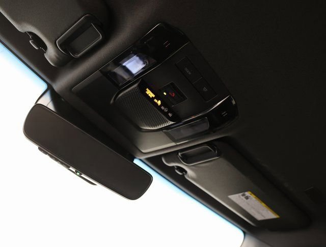 Used 2025 Toyota Land Cruiser image 20