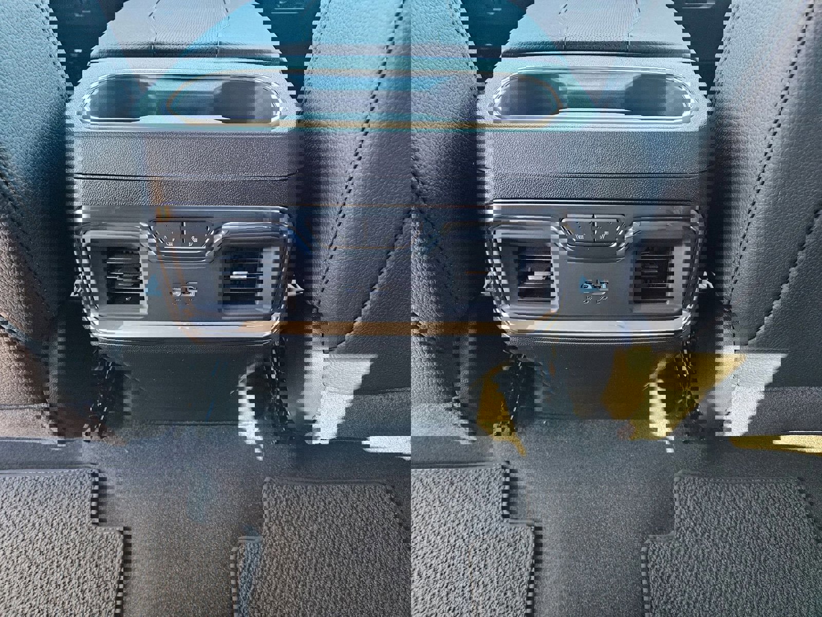 New 2026 GMC Sierra 2500 Denali w/ Denali Reserve Package image 26