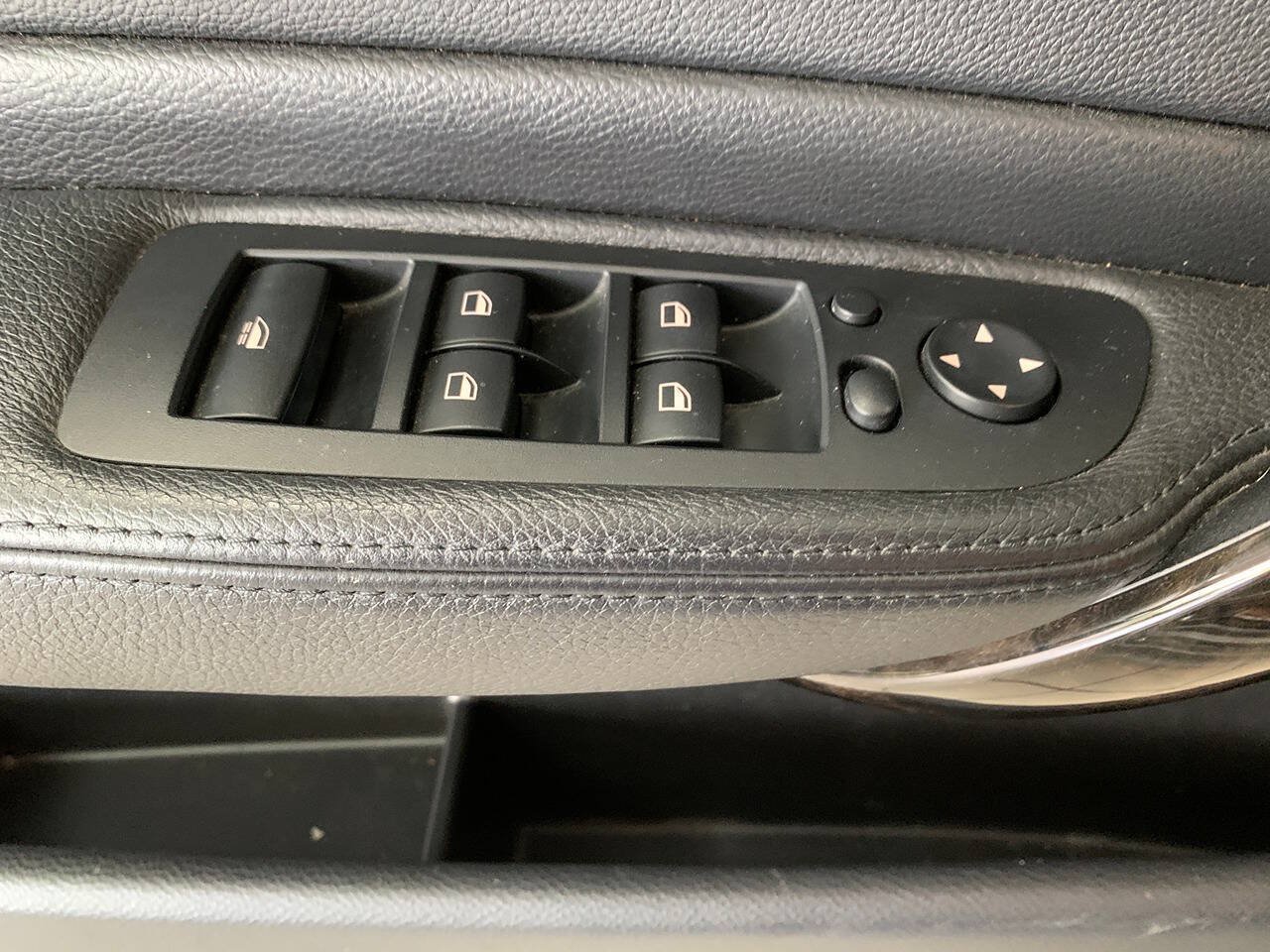 Used 2012 BMW 128i Convertible RWD image 15
