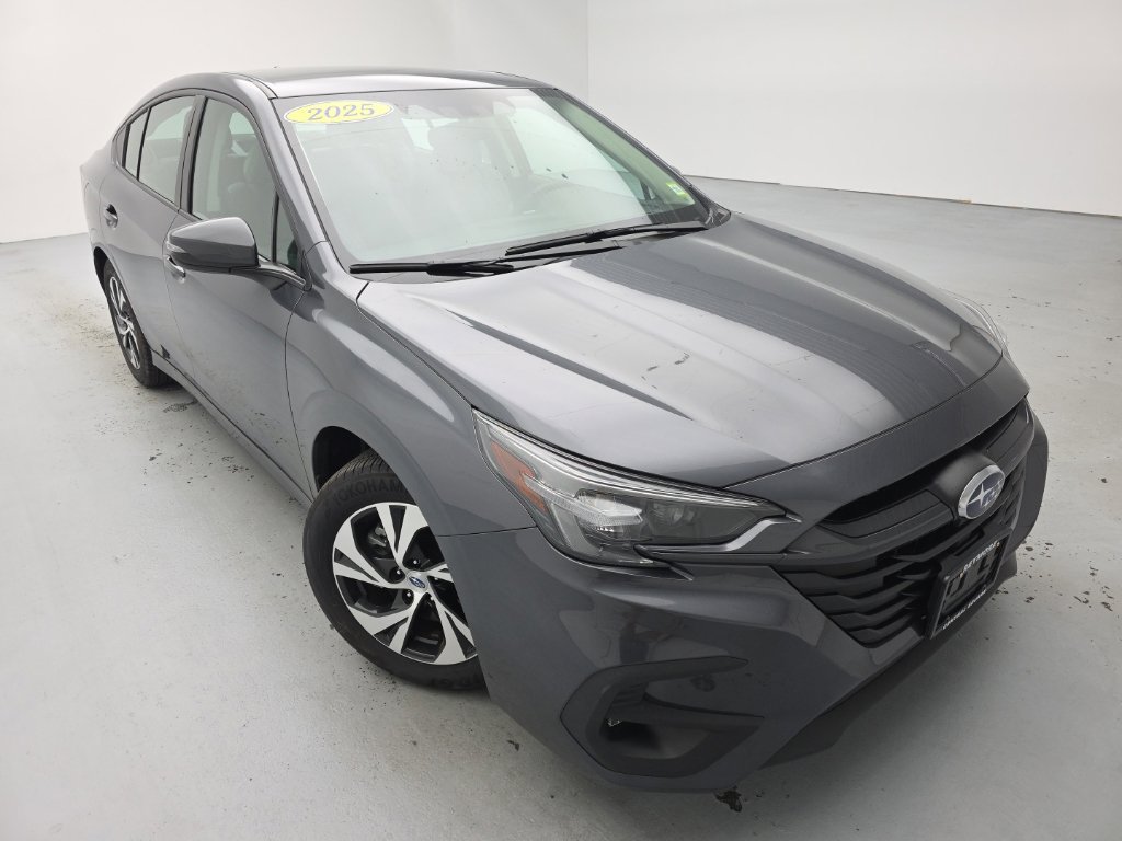 Used 2025 Subaru Legacy Premium AWD/4WD image 3
