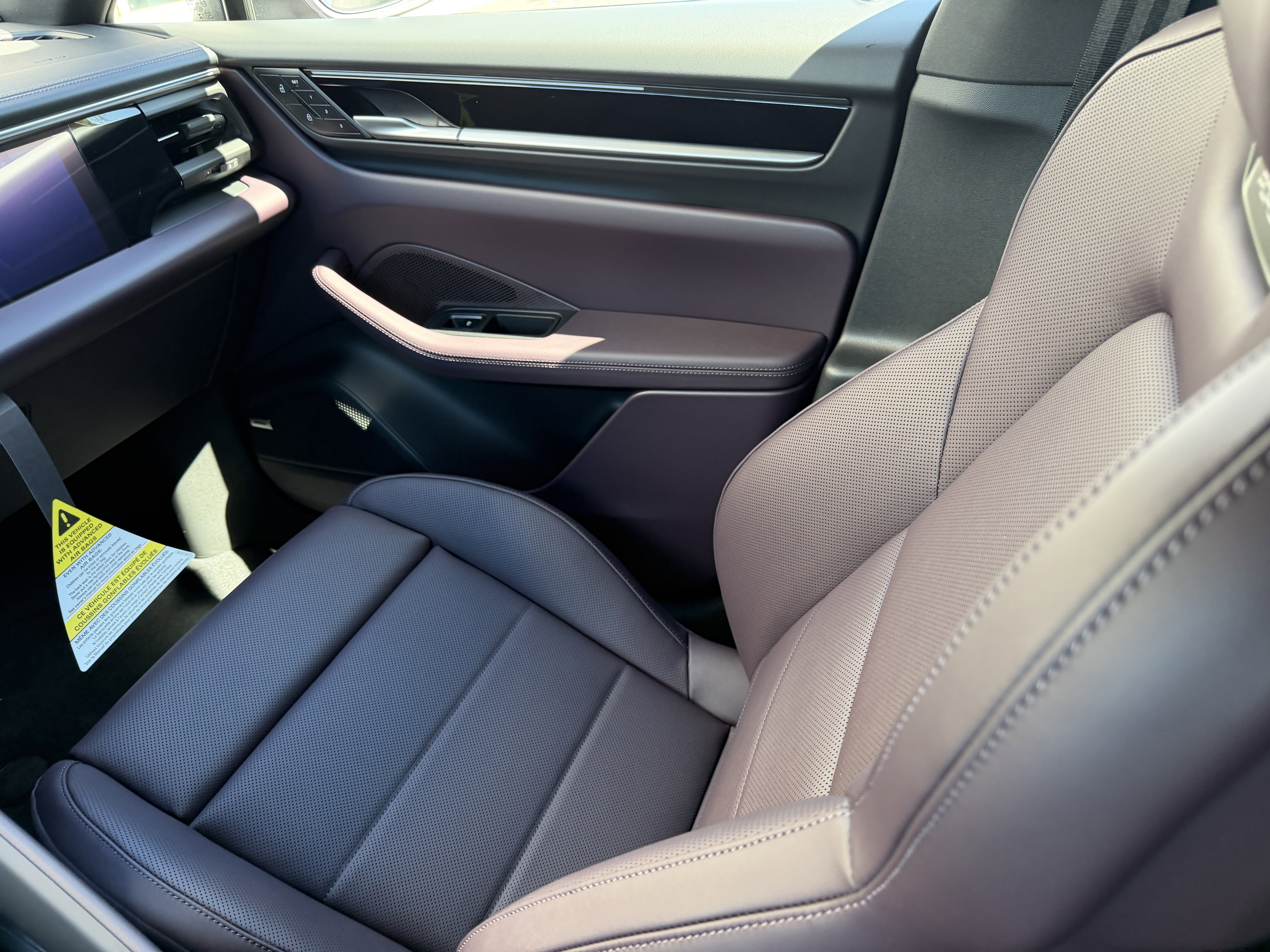 New 2026 Porsche Macan Electric image 18