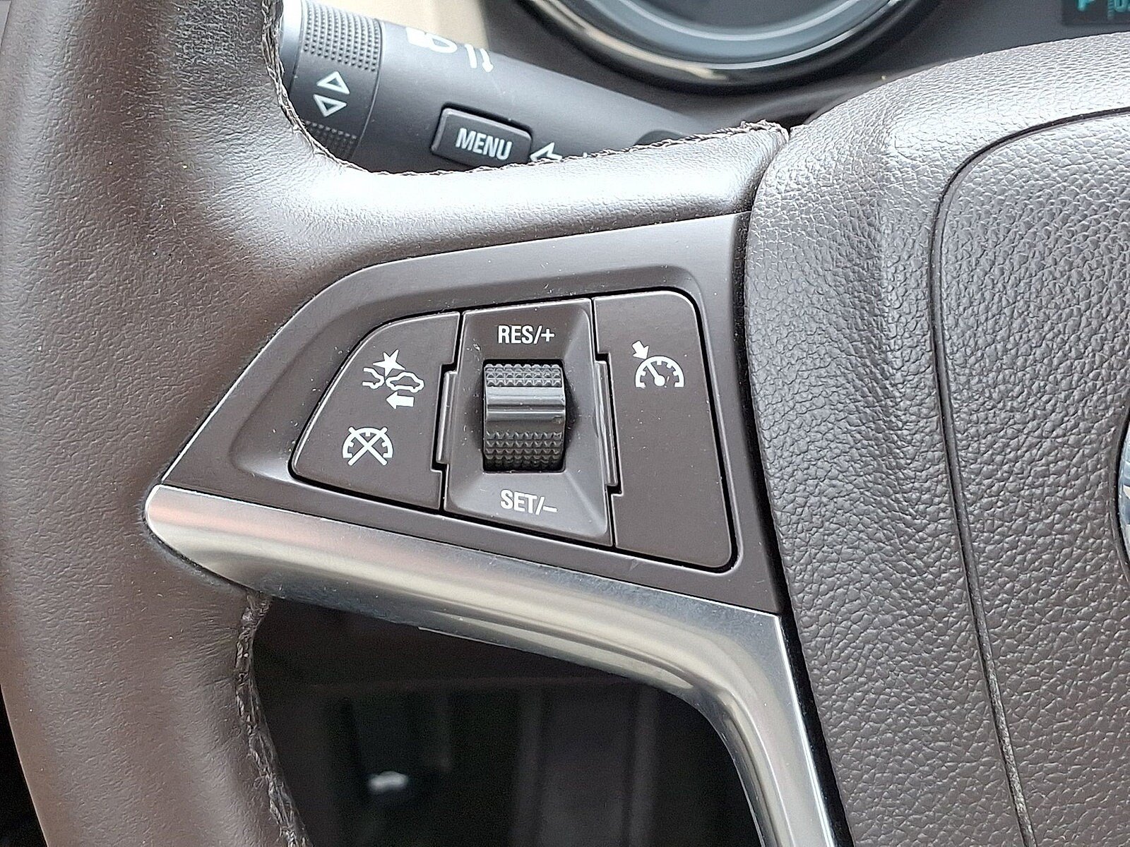 Used 2015 Buick Verano Leather FWD image 17
