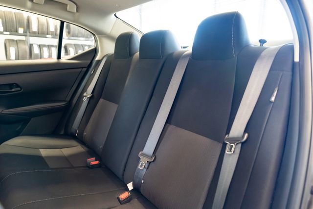 Used 2024 Nissan Sentra SV FWD image 25