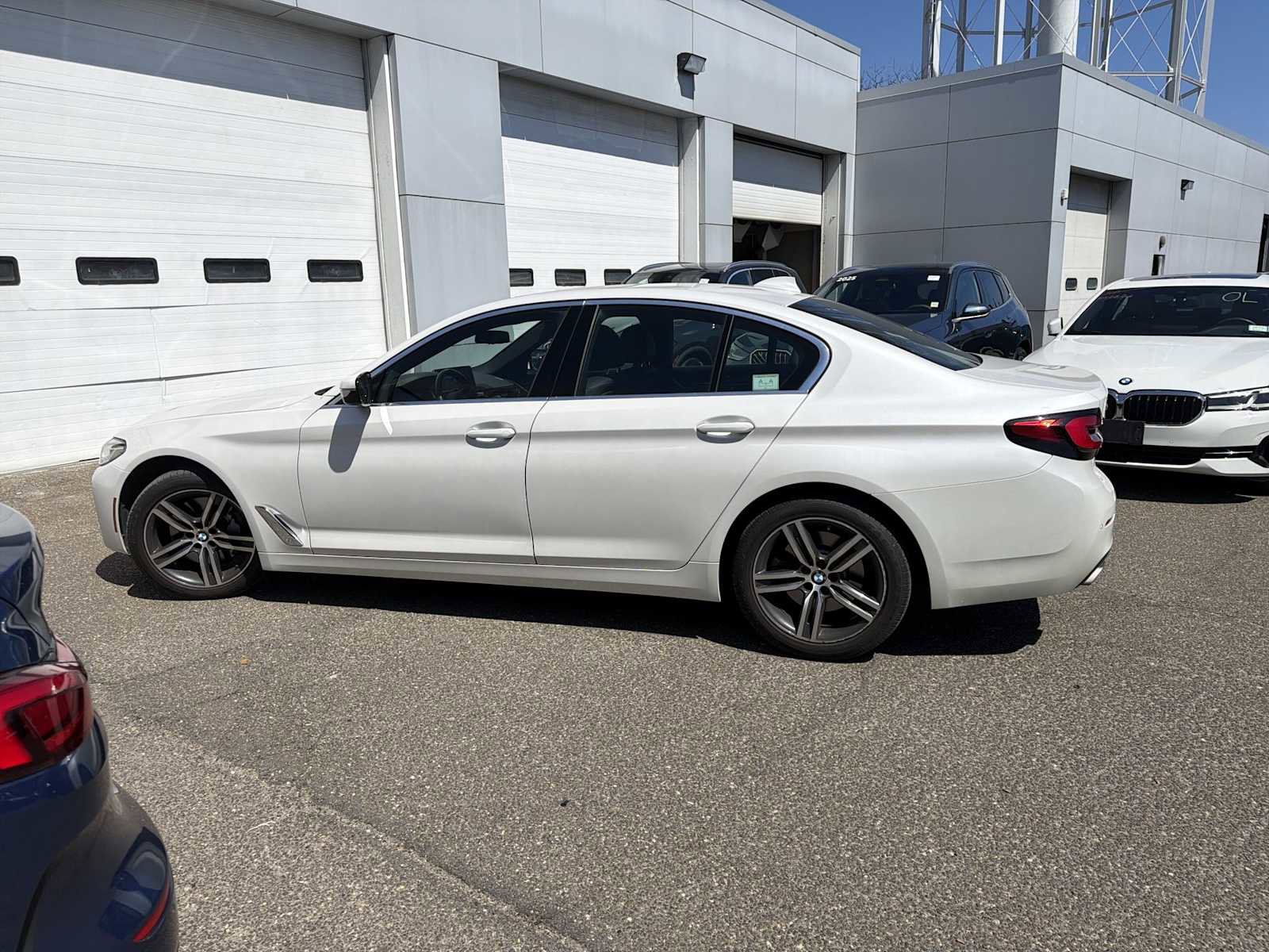 Certified 2023 BMW 530i xDrive w/ Convenience Package image 4