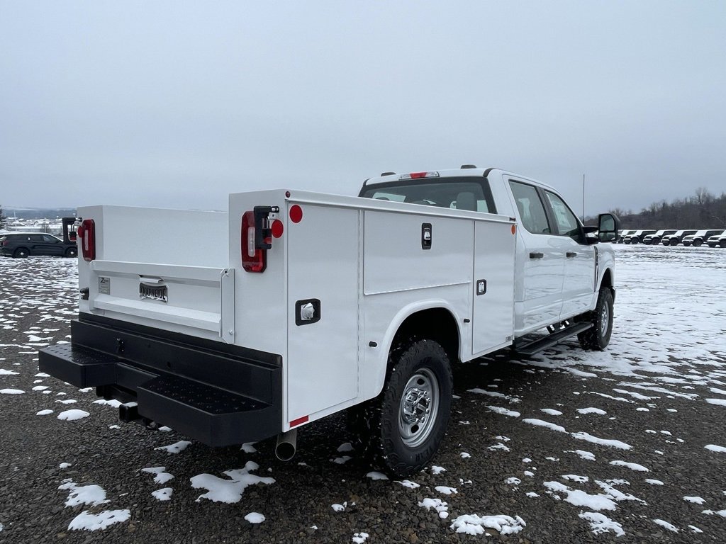 New 2025 Ford F350 XL w/ XL Off-Road Package image 3