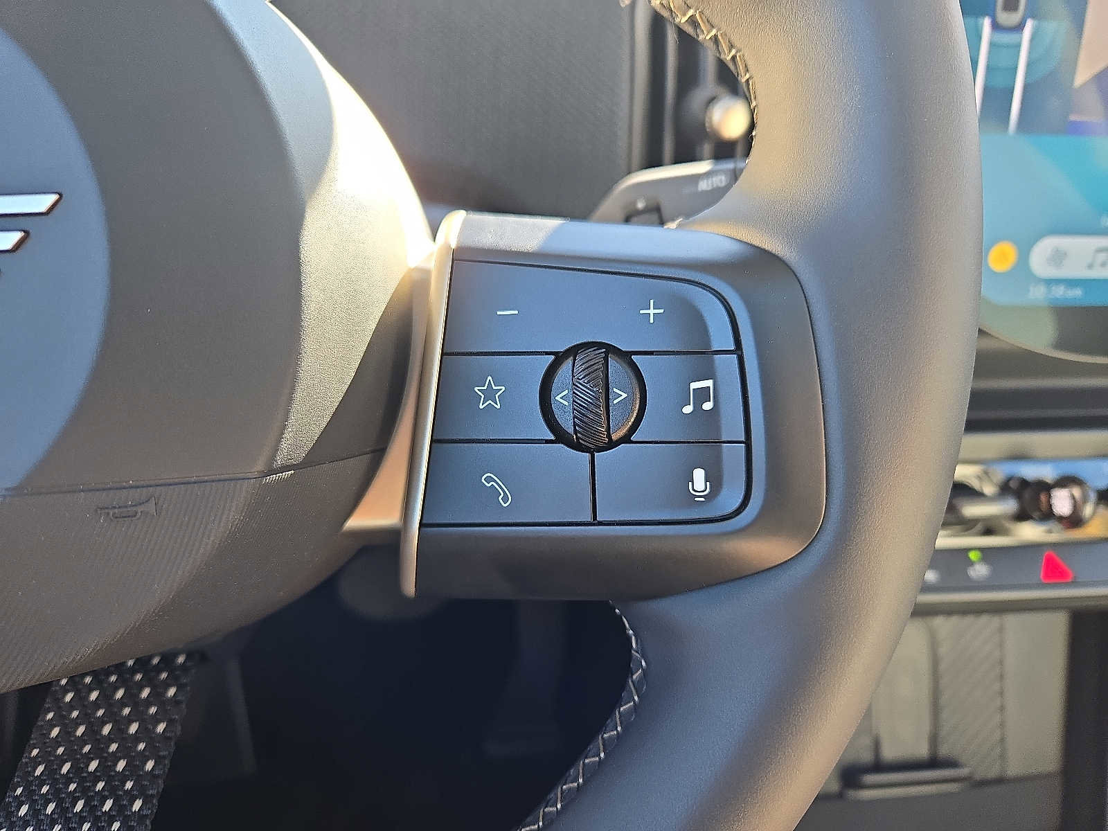 Used 2025 MINI Cooper 2-Door Hardtop image 20