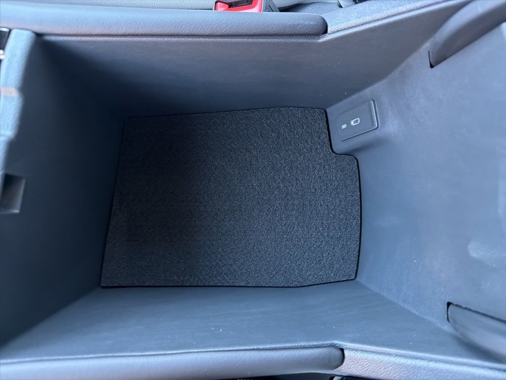 New 2026 Volkswagen Atlas Cross Sport SEL Premium R-Line image 28