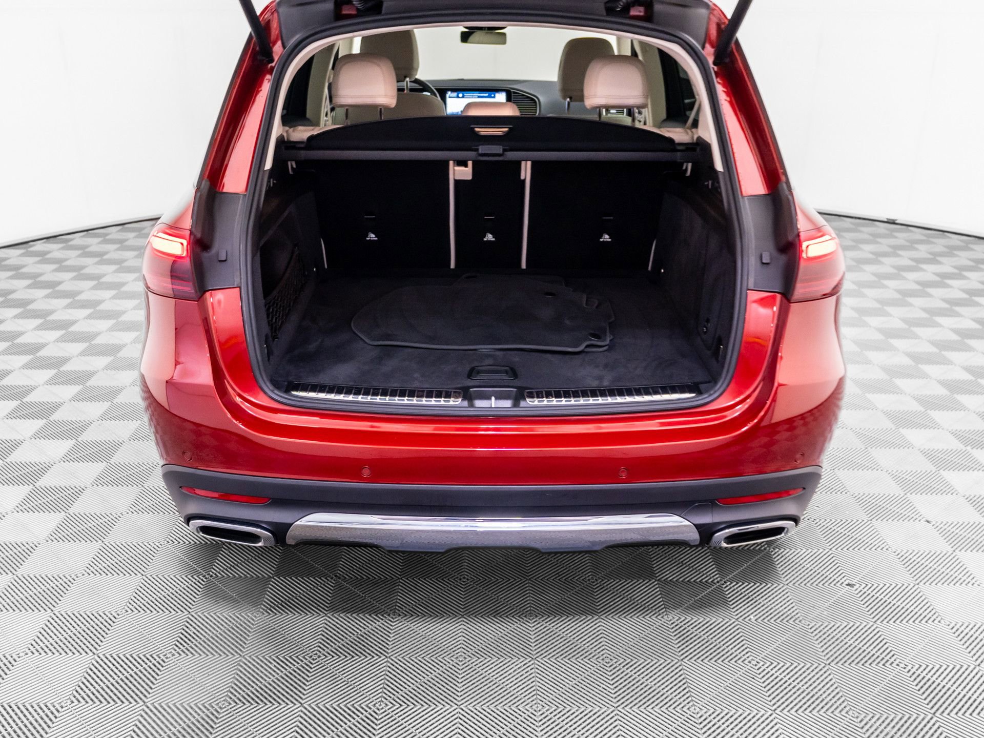 Certified 2024 Mercedes-Benz GLE 450 4MATIC image 33