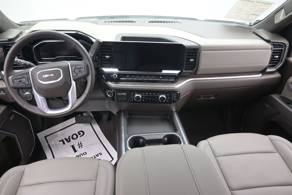 Used 2025 GMC Sierra 2500 SLT w/ SLT Premium Package AWD/4WD image 15